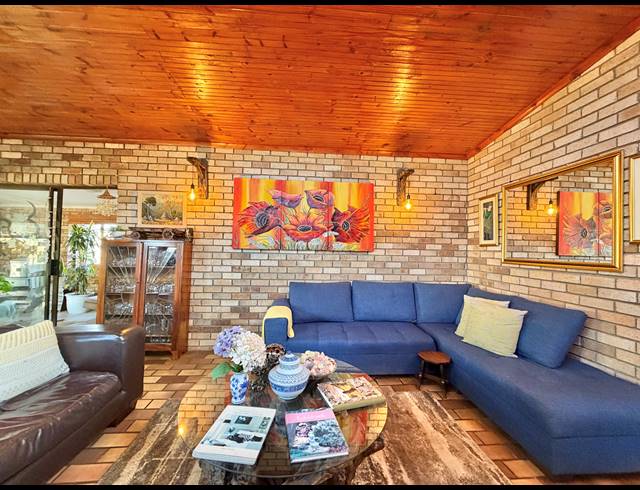 4 BEDROOM HOUSE FOR SALE IN KABELJAUWS
